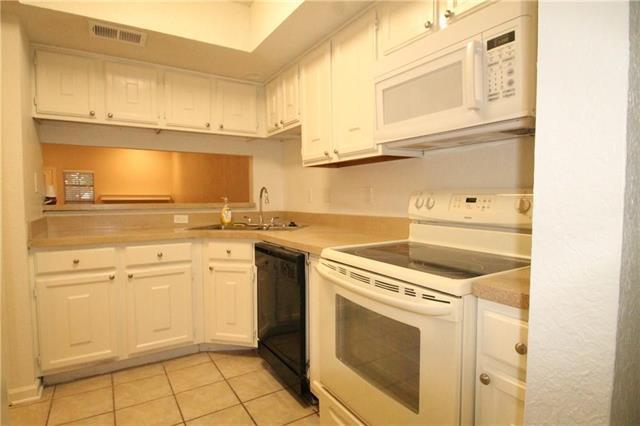 Building Photo - 3635 Garden Brook Dr