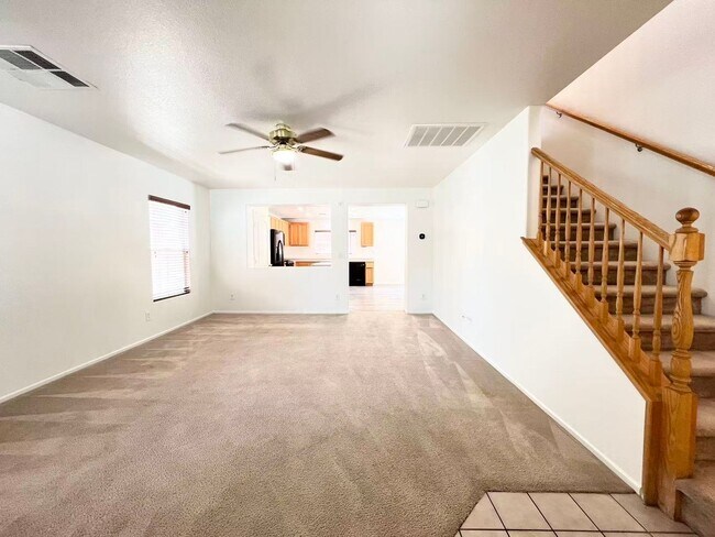 Building Photo - 11143 Ranch Valley St