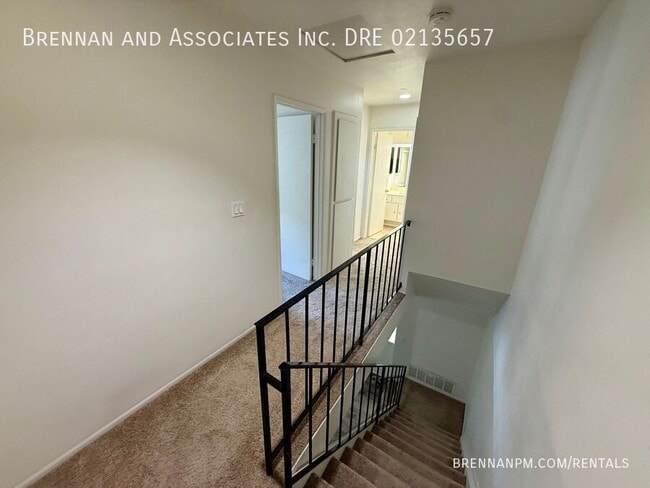 Building Photo - 11039 Via Parma