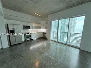 Building Photo - 133 NE 2nd Ave