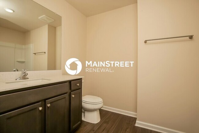 Building Photo - 2 Bedroom Pet-Friendly Home in La Vergne, TN with Main Street Renewal