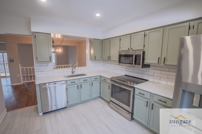 Building Photo - 21 Robin Ridge Ct