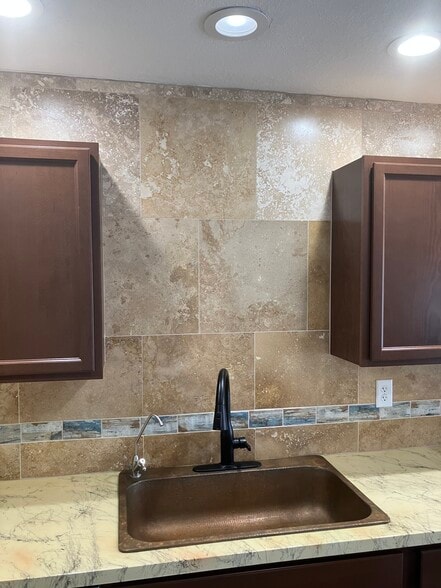 Building Photo - 5428 Swift Rd