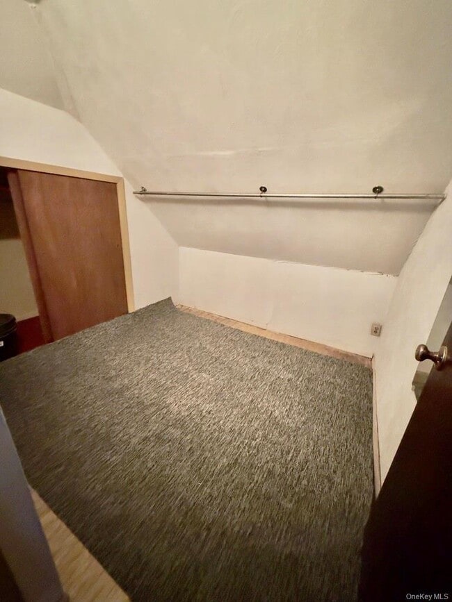 Building Photo - 107 Ball Park Ln