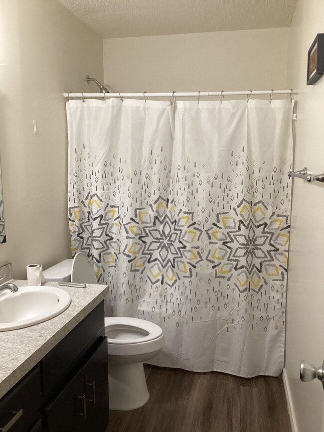 Building Photo - Fully Furnished Modern 2 Bedroom on Quiet Street and Close to ENMU!
