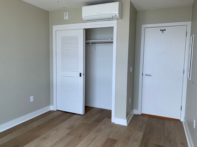 Building Photo - High Floor - Corner Unit - Ocean View - The Collection Condominium
