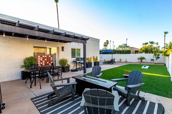 Building Photo - 7730 E Buena Terra Way