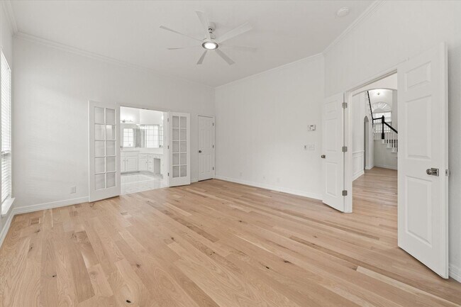 Building Photo - Exclusive Luxury Lease-124 N Crosstimber T...