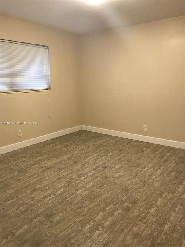 Building Photo - 3700 Taft St