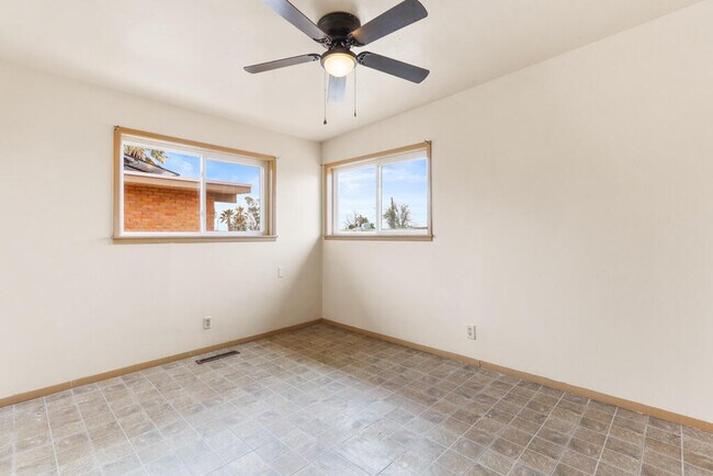 Building Photo - 5201 Cornell Ave