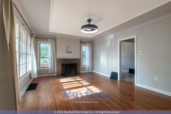Building Photo - Charming Bungalow - Sugar House Area - 4BD...
