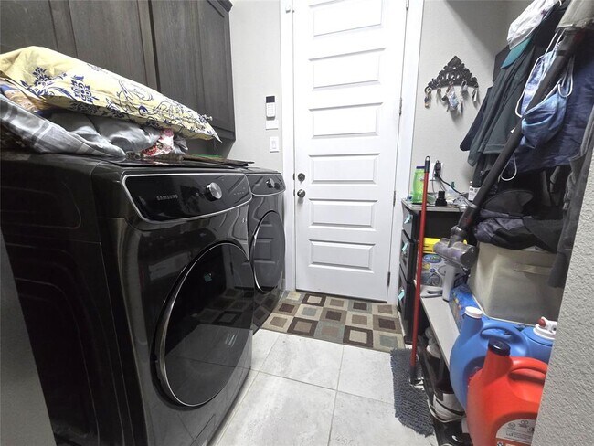 Building Photo - 225 Galveston Island Ln