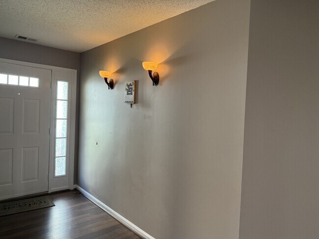 Building Photo - 1301 Eagles Trace Path