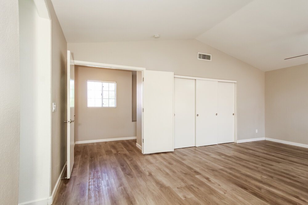 Building Photo - 7045 N 28th Ave