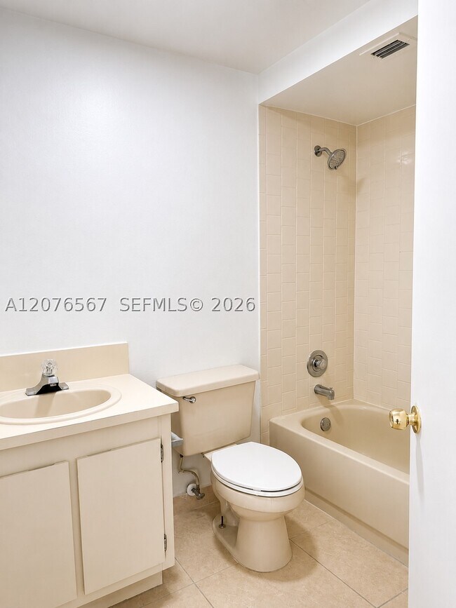 Building Photo - 8290 Lake Dr