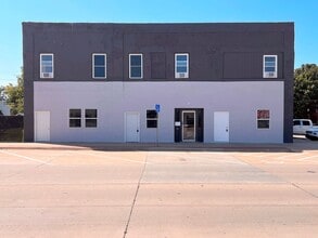 Building Photo - Robinson Heights