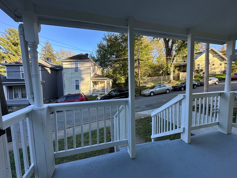 Building Photo - 11 Walker St