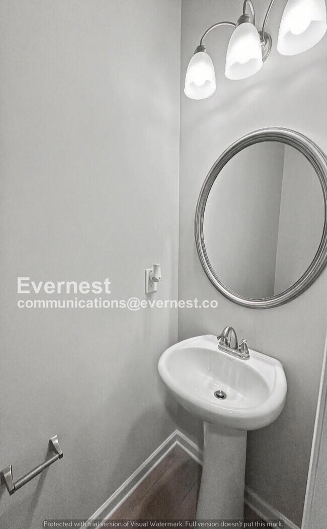 Building Photo - 314 Bertha Honey Stewart Dr