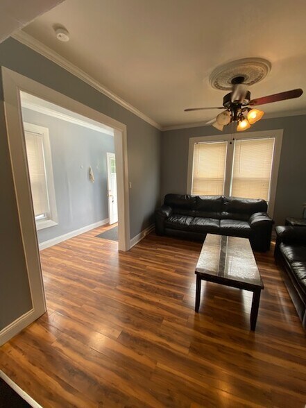 Building Photo - 229 Ashworth Pl