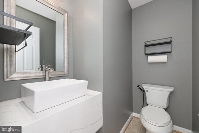 Building Photo - 14257 Hunters Run Way