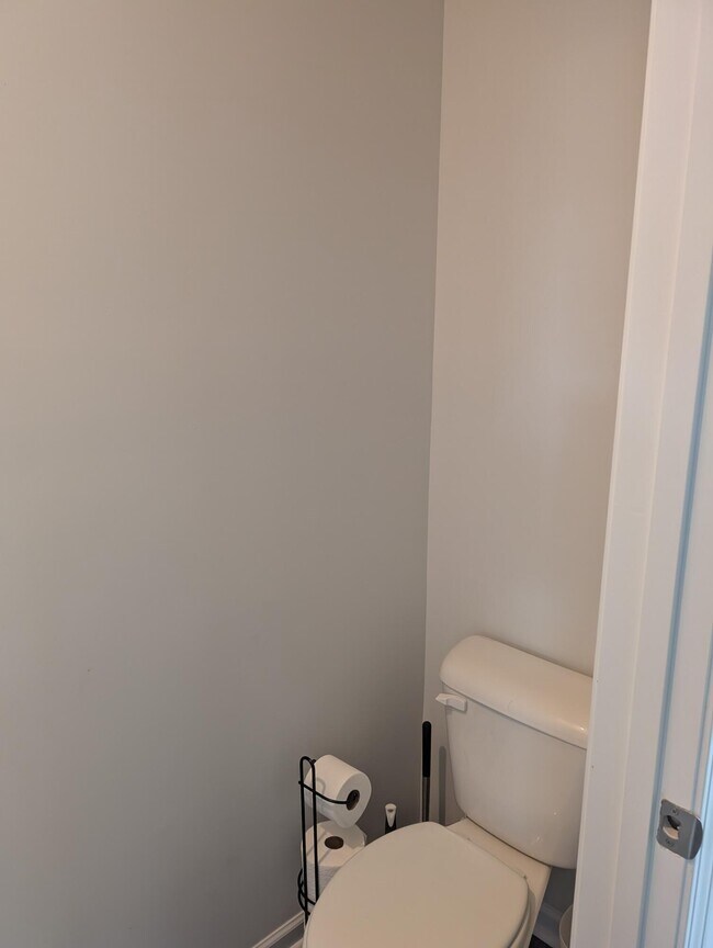 Building Photo - 1147 Button Buck Ln