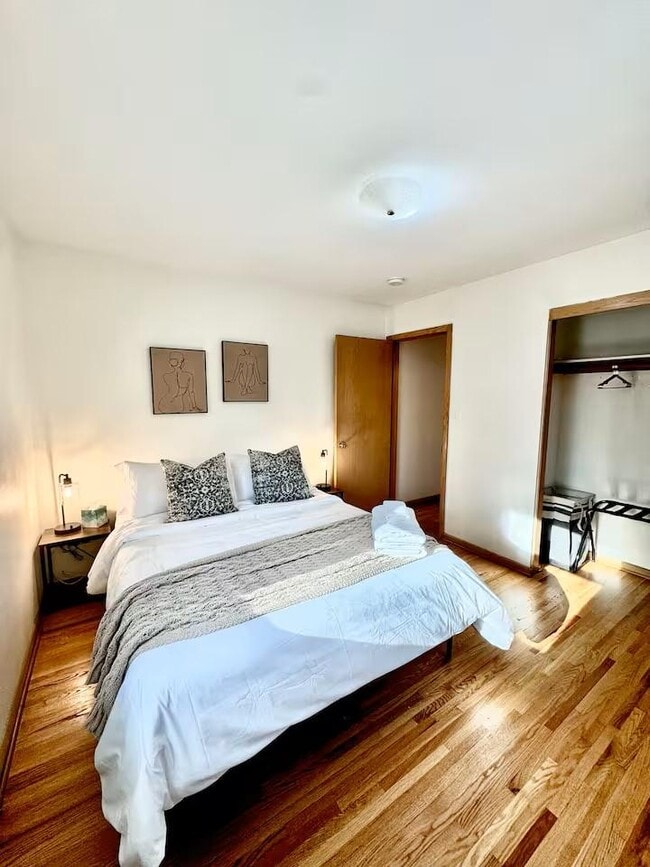 Building Photo - 1062 Glenhill Rd