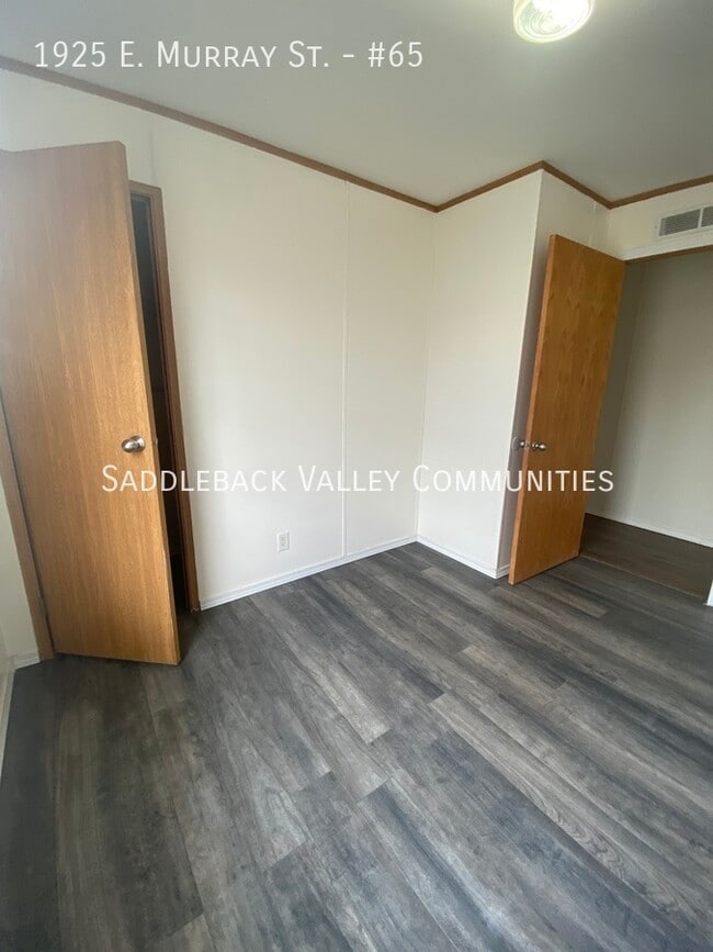 Building Photo - 1925 E Murray St