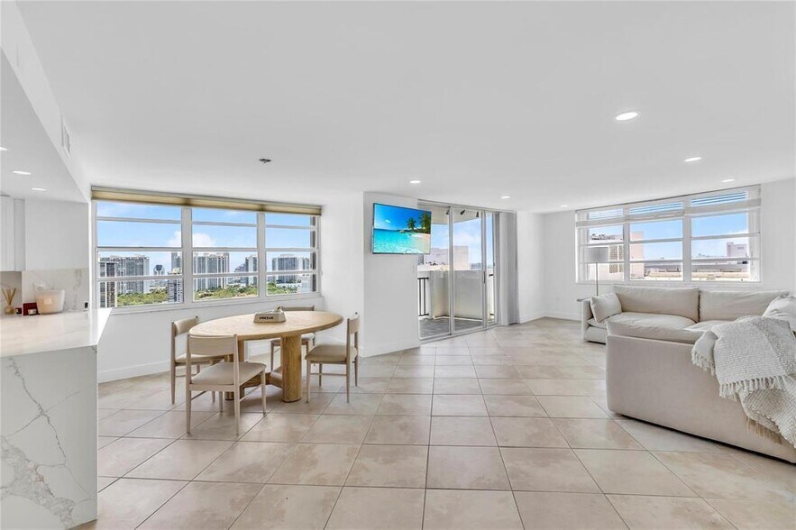 Building Photo - 2750 NE 183rd St