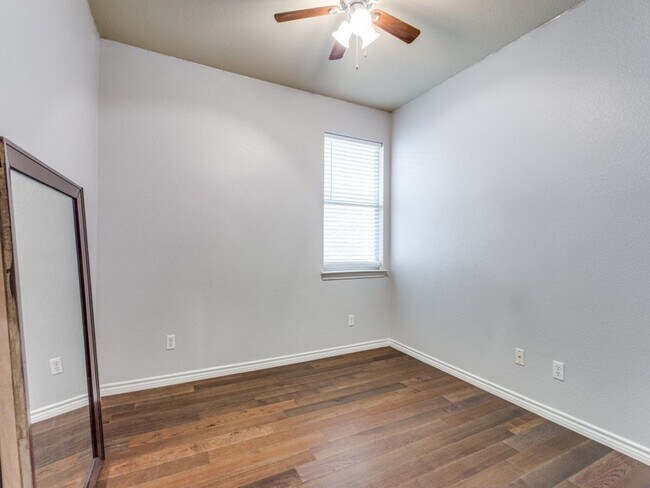 Building Photo - 8409 Meadow Sweet Lane