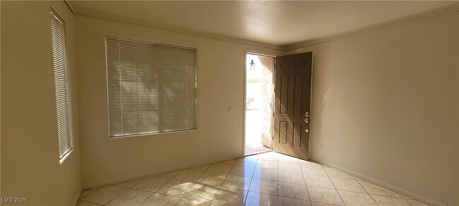 Building Photo - 8198 Rock Meadows Dr