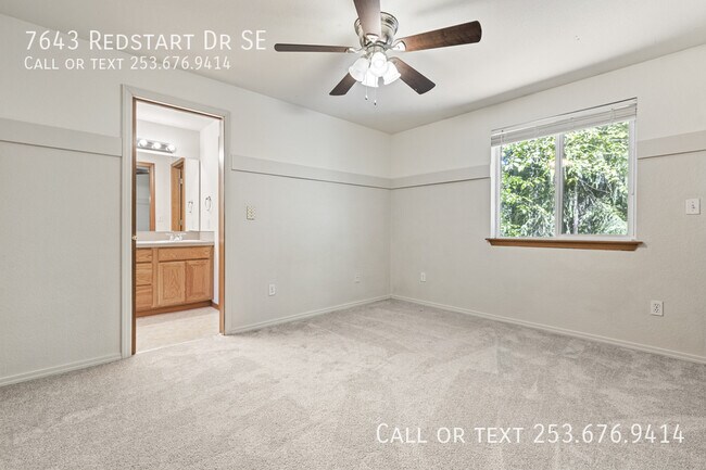Building Photo - 7643 Redstart Dr SE