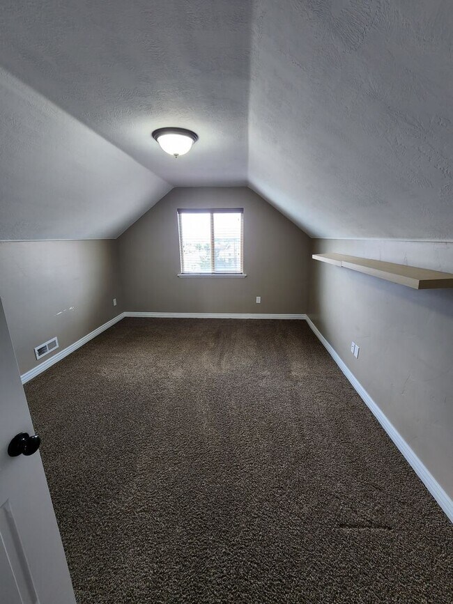Building Photo - 11369 Hereford Ct