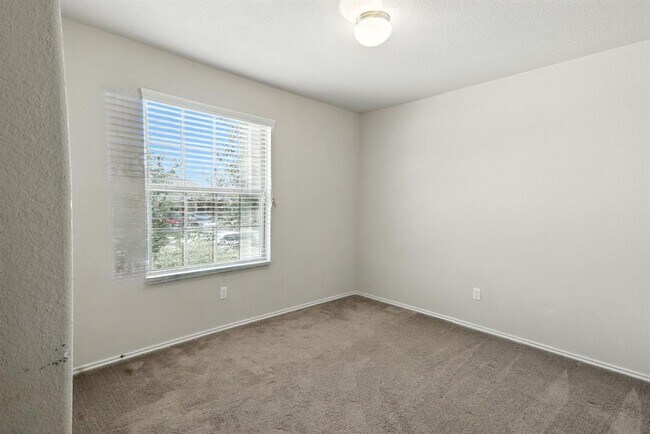 Building Photo - 174 Moon Stone Trail