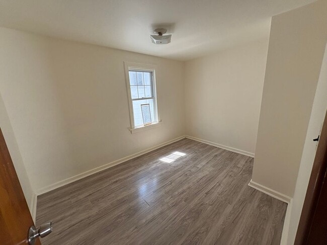 Building Photo - 106 Cornplanter Ave
