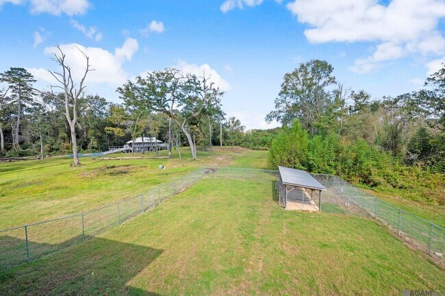 Building Photo - 9825 Fawn Vw Dr