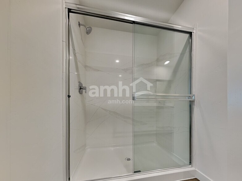 Building Photo - 13144 N Serenity Vly Dr