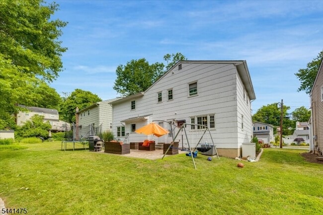 Building Photo - 20 Haller Rd
