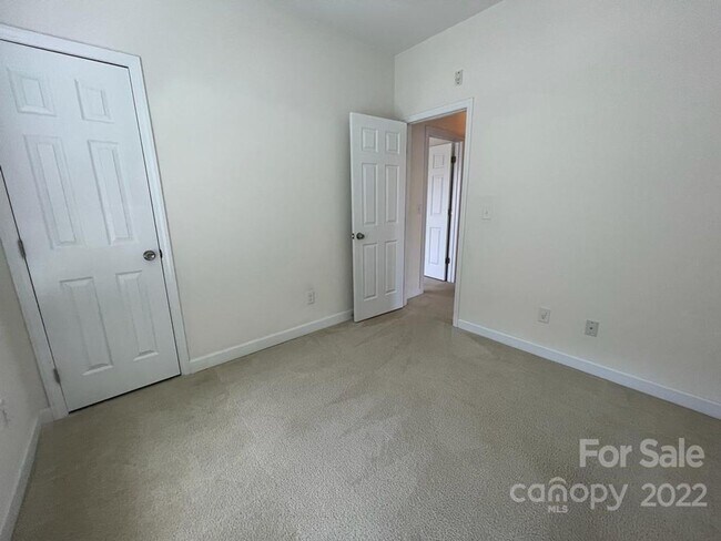 Building Photo - Short Term Rental Coming Soon! 3 BR/2.5BA | Renovated Townhome | 2-Car Garage Parking |Neighborho...