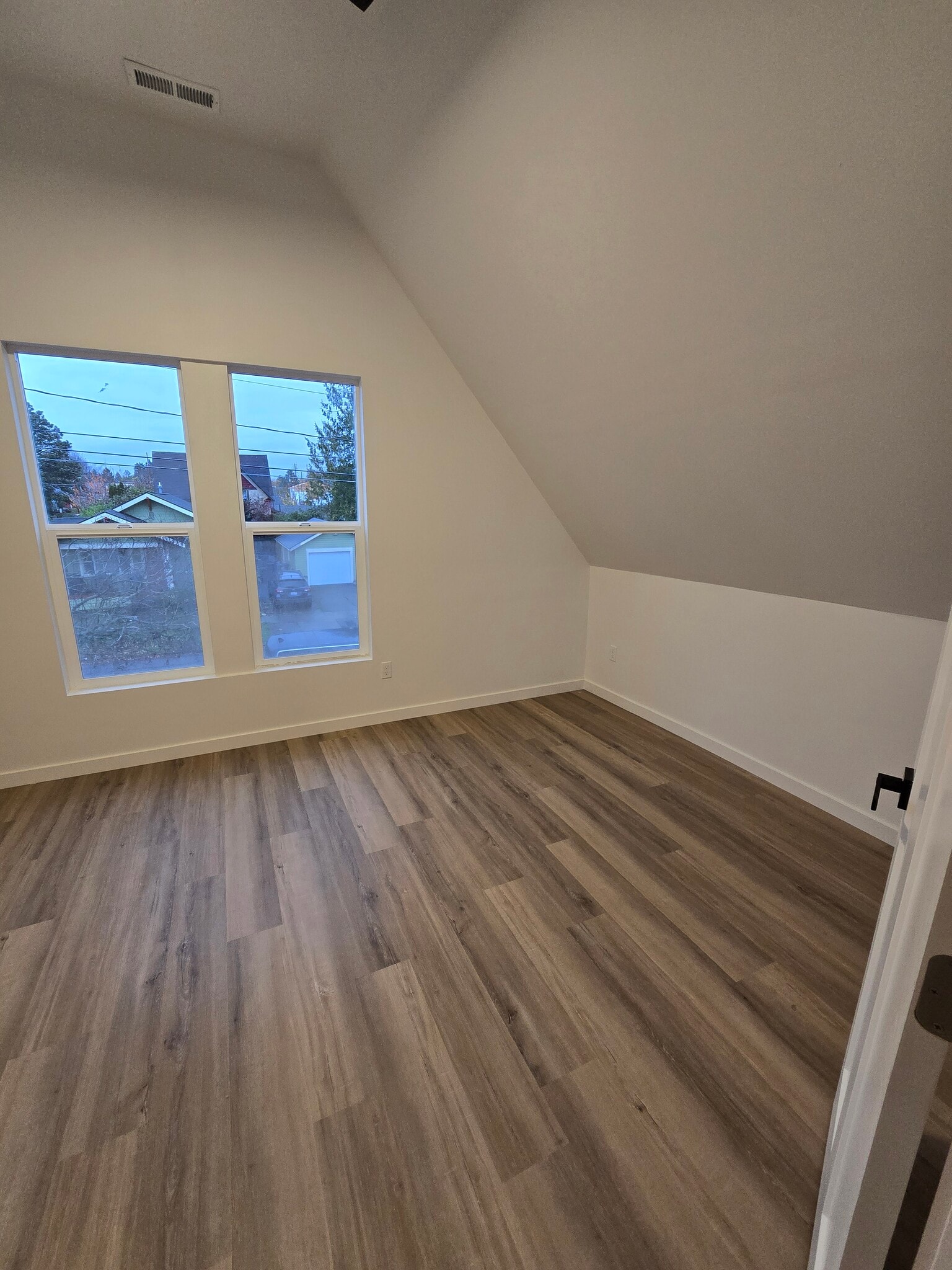 Building Photo - 515 Irving St