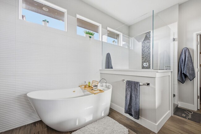 Building Photo - 4502 NW 70 Terrace