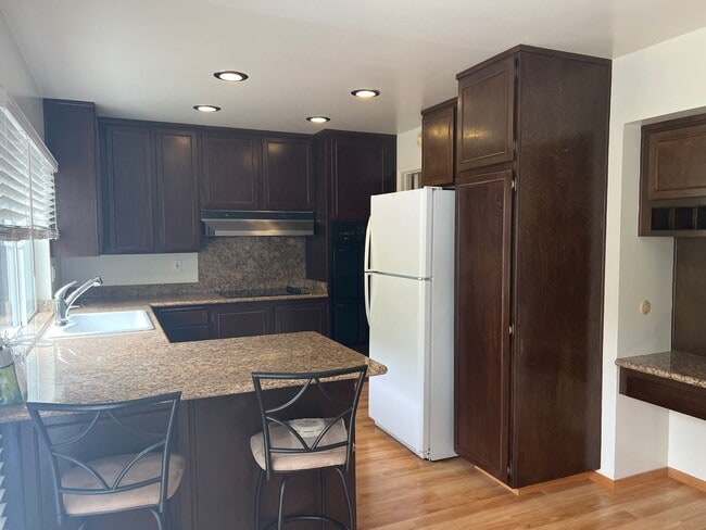 Building Photo - Elegant Executive Home Westborough SSF  5 ...