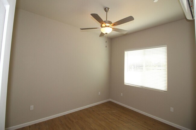 Building Photo - BRAND NEW with SOLAR Washer/Dryer/Fridge Included