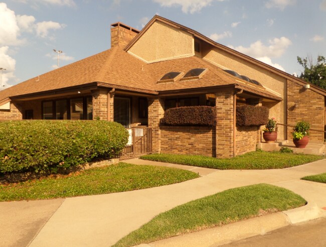 Building Photo - 1101 Calico Ln