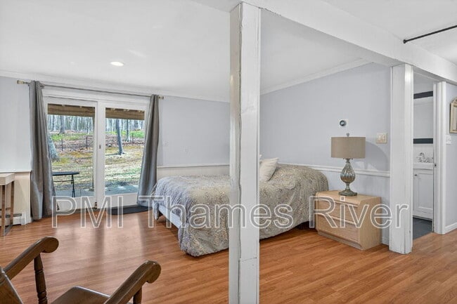 Building Photo - 74 Hurlburt St