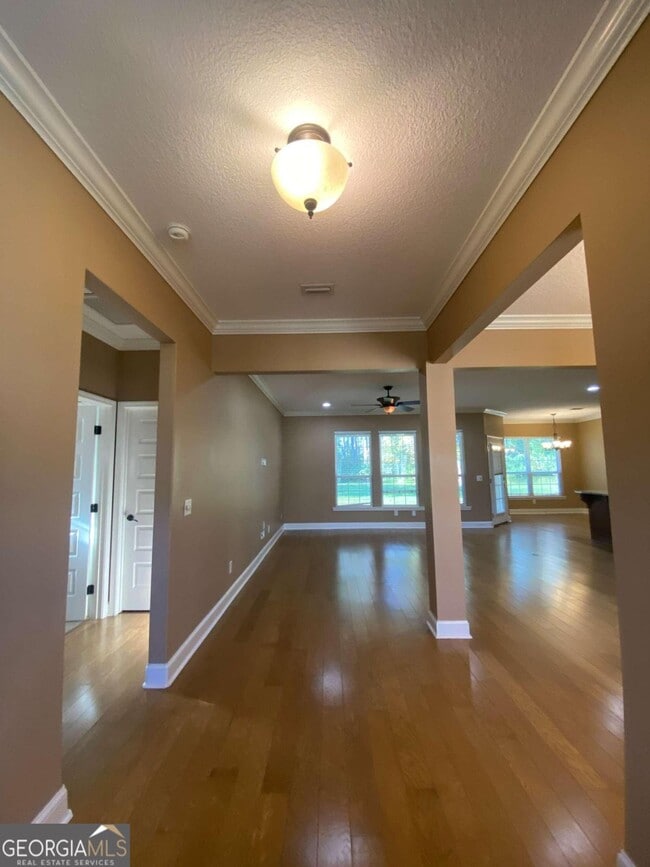 Building Photo - 95 Spyglass