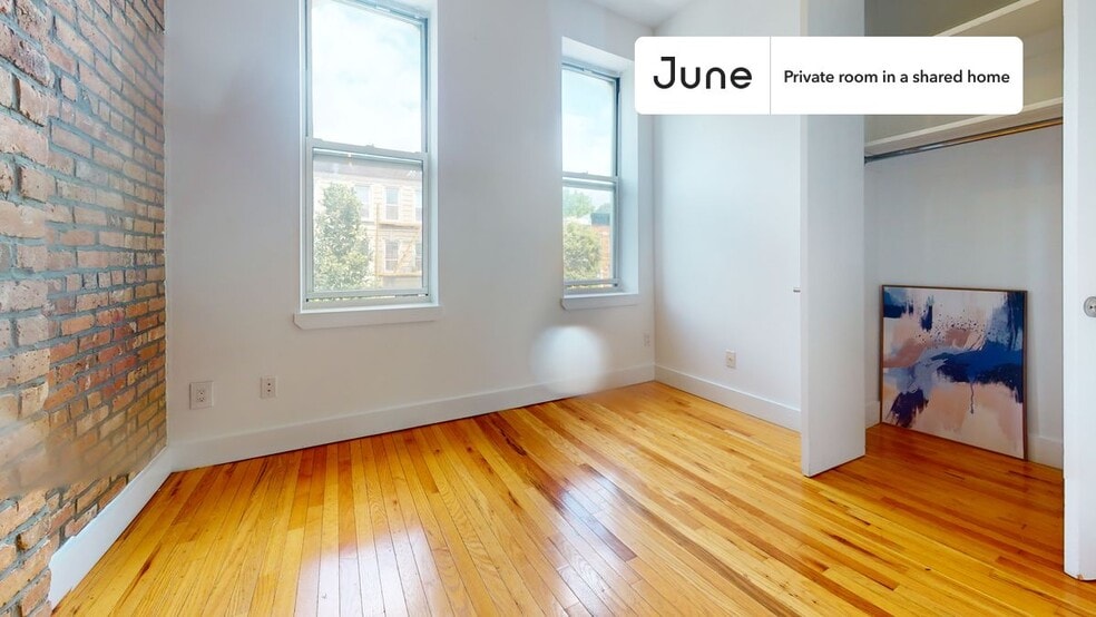 Primary Photo - Private bedroom in 3 bed/1 bath Home