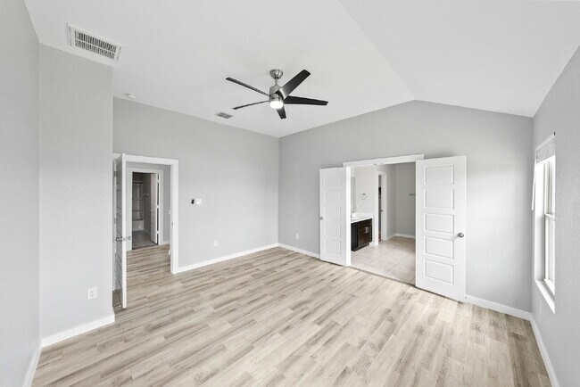 Building Photo - 4 Bedroom Corner Lot Rental with Spacious ...