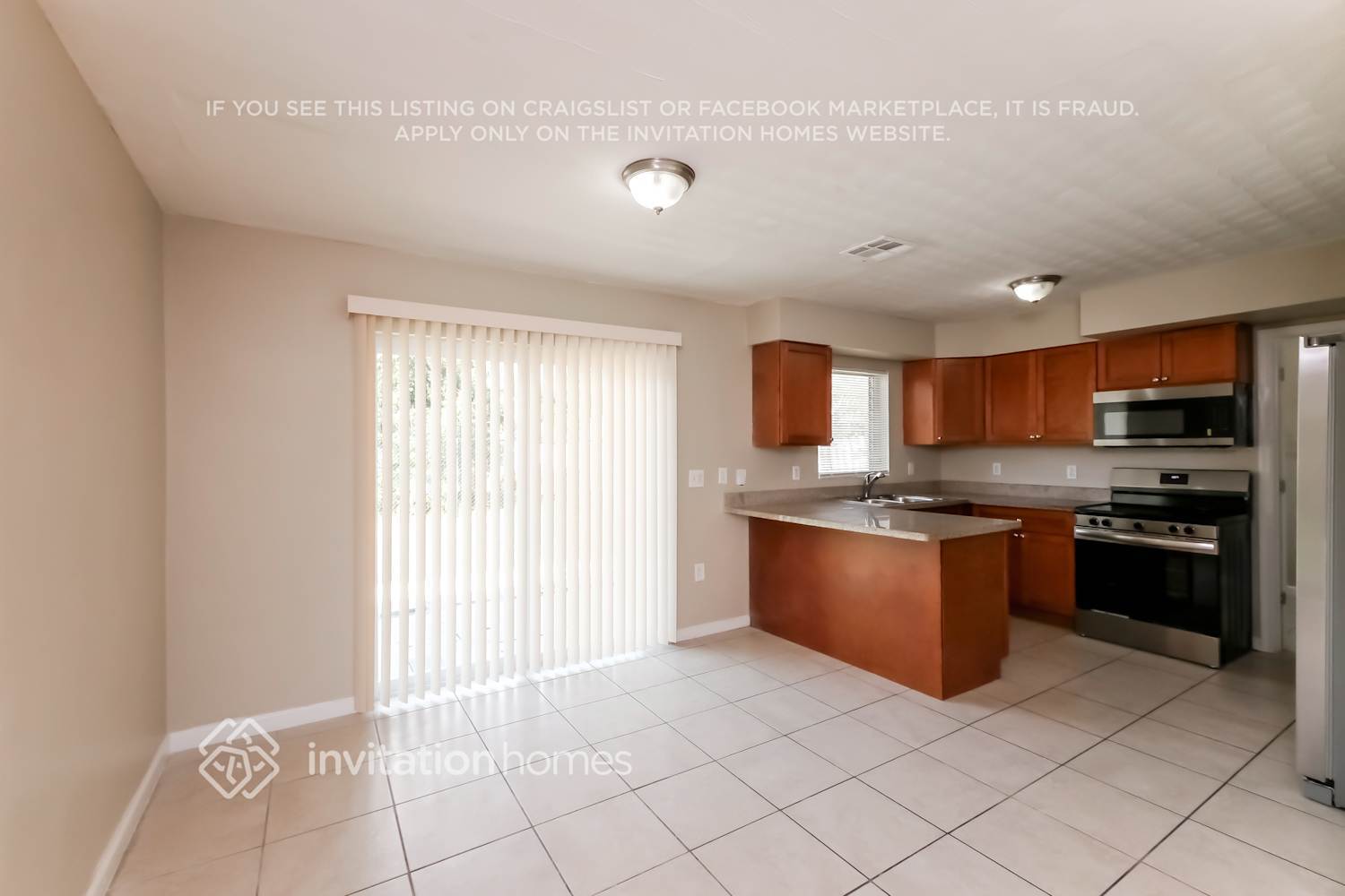 Building Photo - 3111 NE 9th Ave