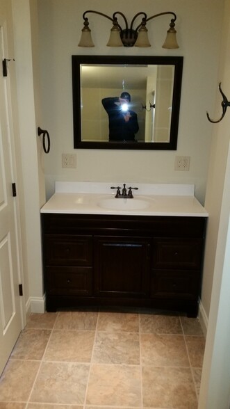 1st floor bath - 26 Emerson St
