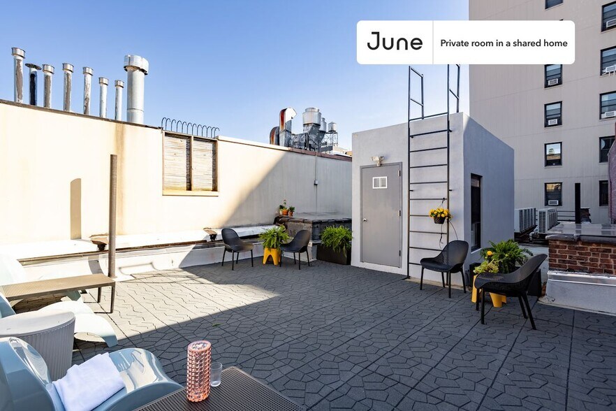 Building Photo - Room in Shared 3.0 bed/2 bath home